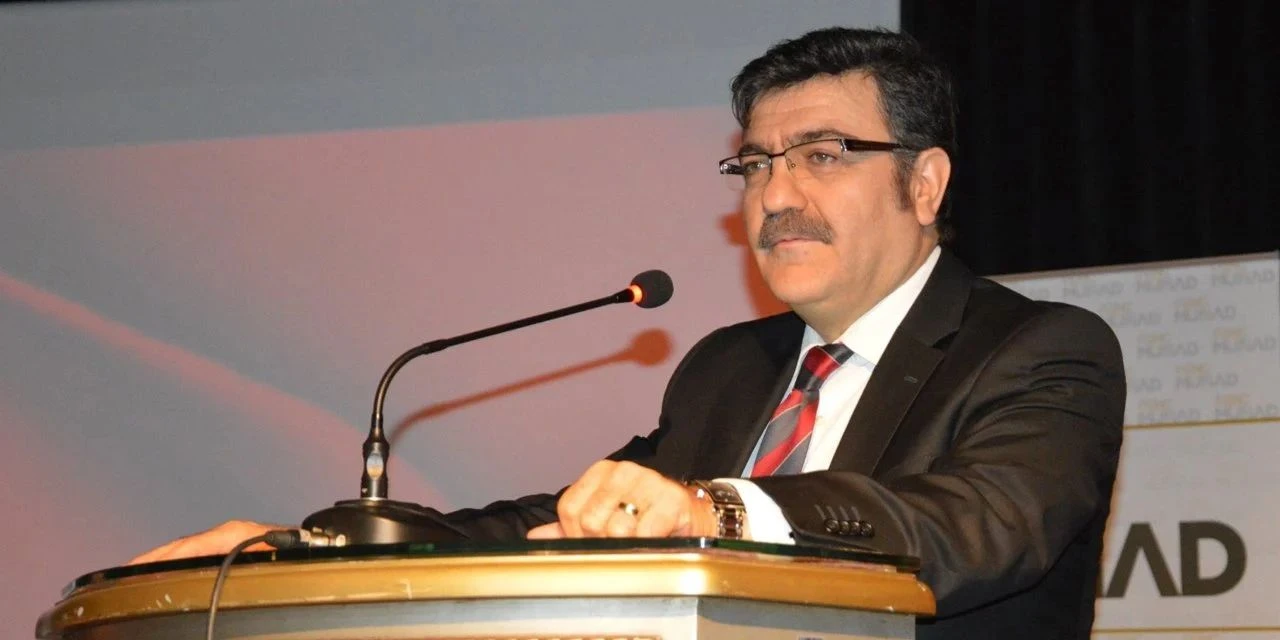 YÖK kararıyla üniversitelerde sistem sil baştan! Mezun olunca işsiz insan kalmayacak