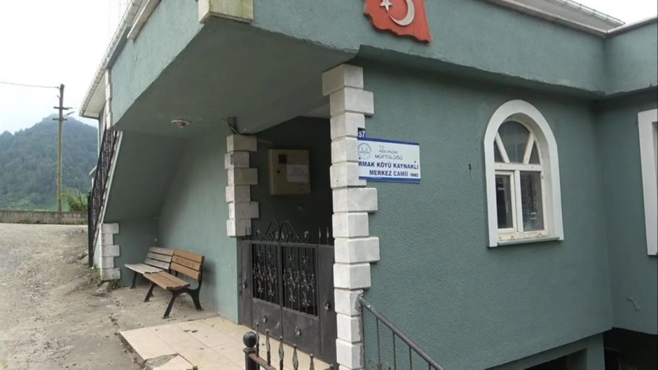 AFAD sel nedeniyle imam göndermedi! Köyün cemaati tepki gösterdi - 4. Resim