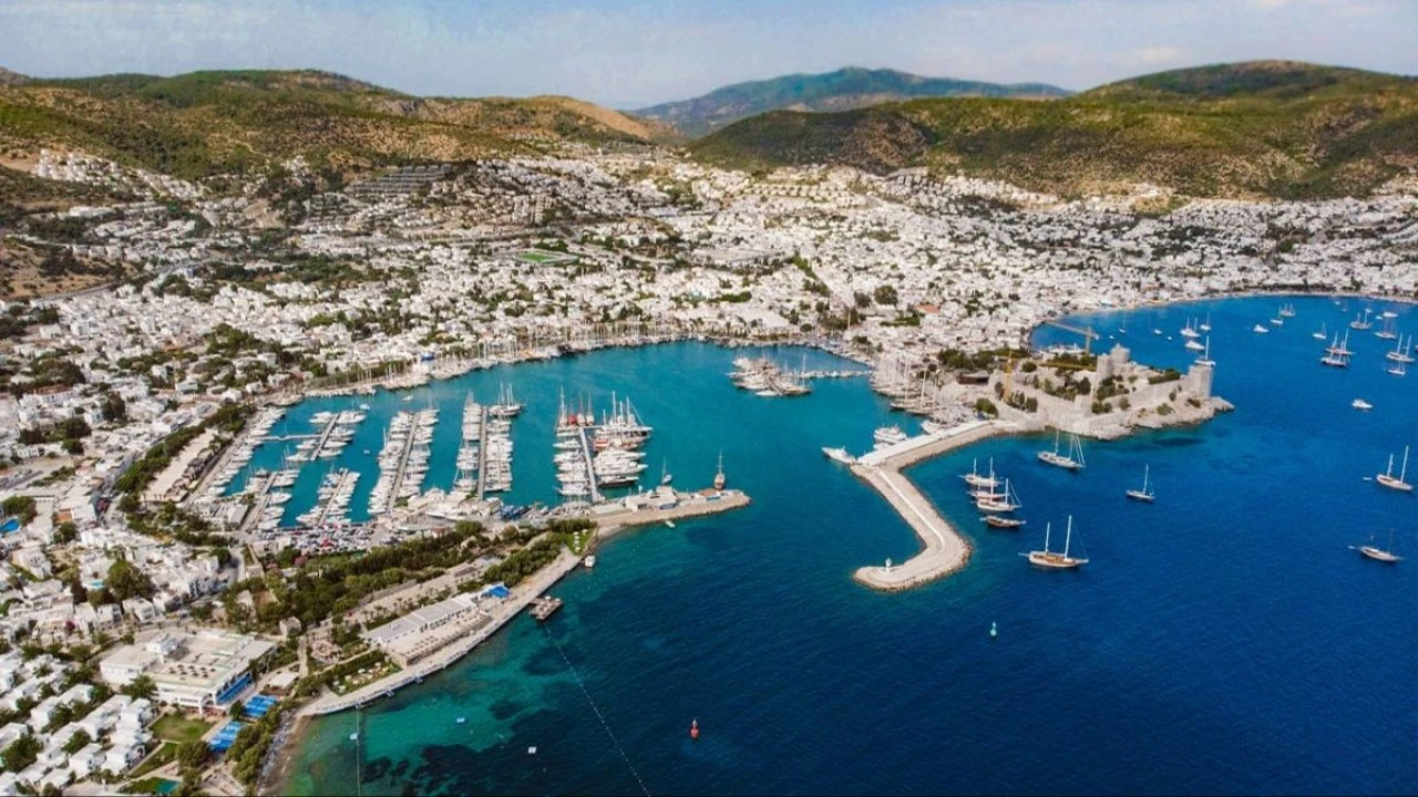 Bodrum ve Çeşme'de fiyatlar cep yakınca buldukları yöntem 'pes' dedirtti! 1500 liraya sahte müşteri - 1. Resim