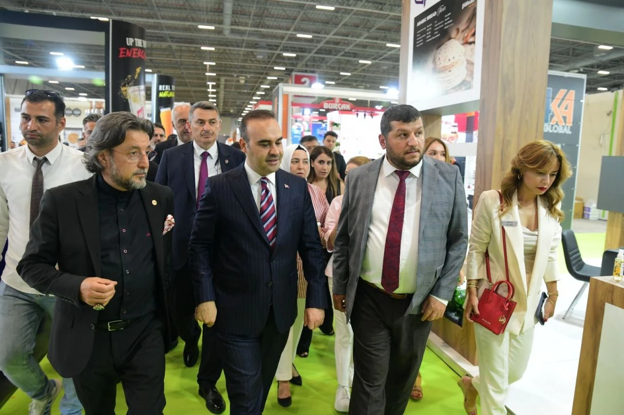 Sanayi ve Teknoloji Bakanı, F İstanbul'un açılışını gerçekleştirdi
