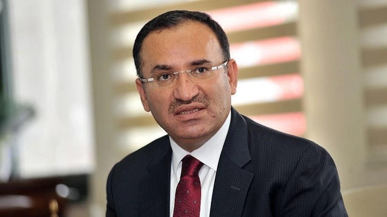 Bekir Bozdağ'dan 