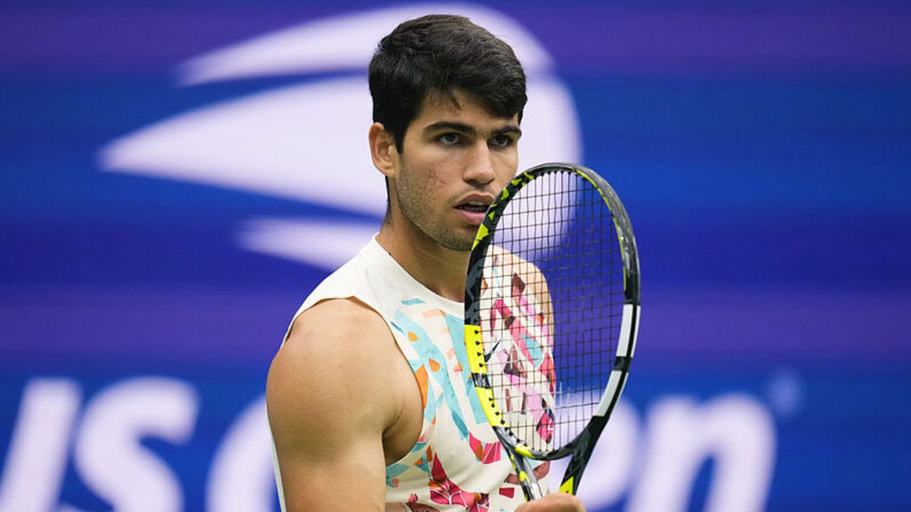 Carlos Alcaraz, Wimbledon&#039;da ilk finalist oldu!