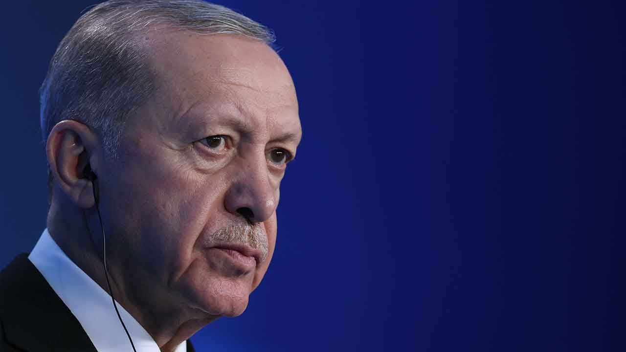 Cumhurbaşkanı Erdoğan NATO Zirvesi'nde konuşuyor - CANLI - 1. Resim