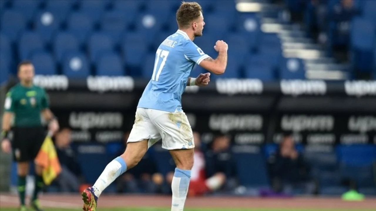 Ciro Immobile'nin uçağı Fiumicino Havalimanı'ndan 19:45'te kalkacak ve 21.45'te İstanbul'a inecek