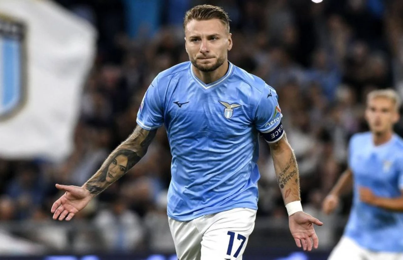 Ciro Immobile'nin uçağı Fiumicino Havalimanı'ndan 19:45'te kalkacak ve 21.45'te İstanbul'a inecek