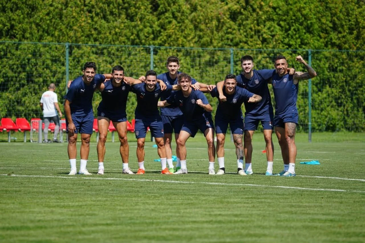 Galatasaray, Fenerbahçe, Beşiktaş, Trabzonspor ve Başakşehir'in kamp yerleri belli oldu