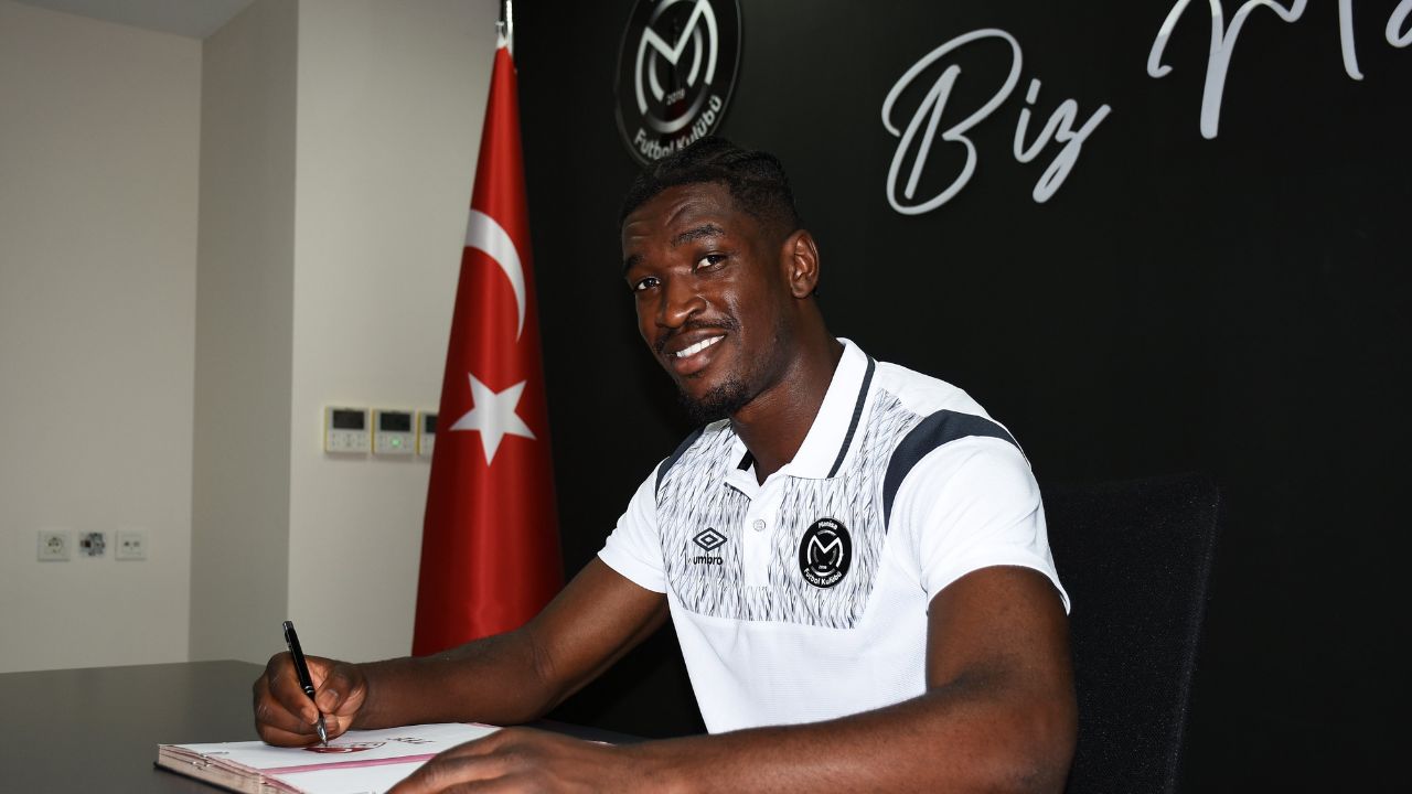 Manisa FK, Ganalı golcü Kwasi Wriedt&#039;i transfer etti!