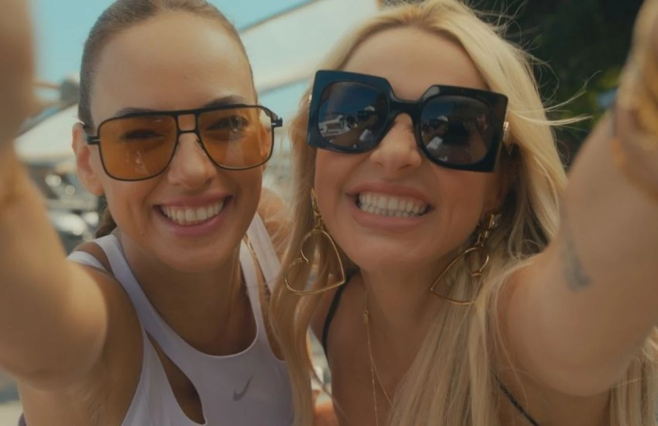 Seda Bakan ve Hadise’li diziden ilk kareler geldi - 2. Resim