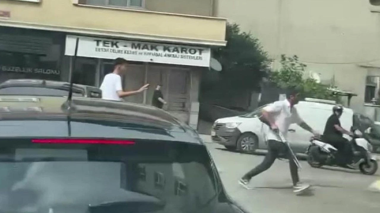 Tartıştığı kişiye küfür etti! Tüfeği görünce arkadaşını bırakıp kaçtı - 2. Resim