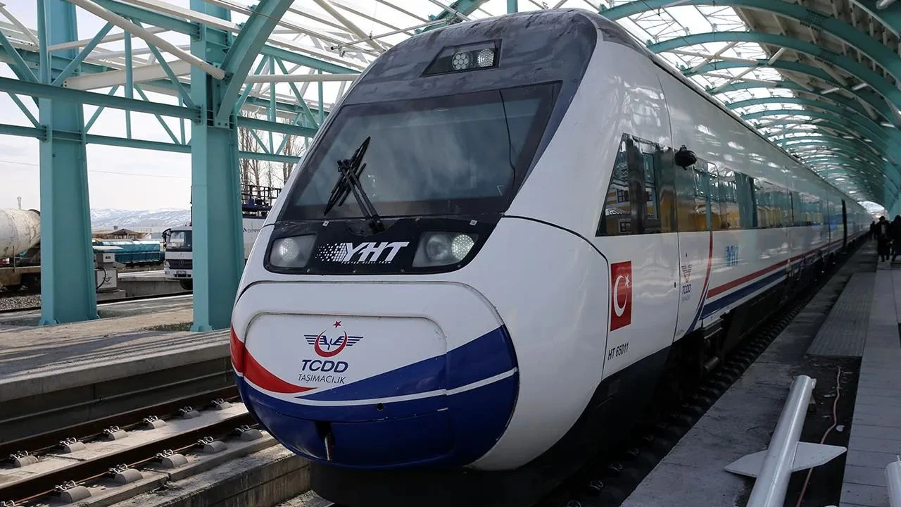 Türkiye'nin hızlı tren ağı arttı! Yüksek Hızlı Tren müjdesi bu kez Erzurum'a verildi - 5. Resim