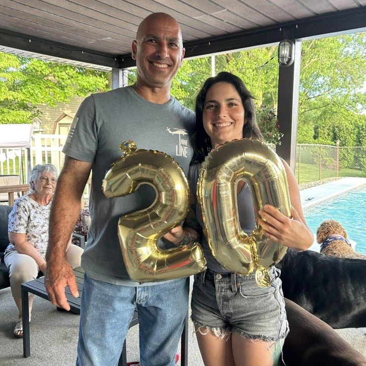 ABD Başkan adayı Donald Trump'a silahlı saldırı yapıldı: Kulağından vuruldu