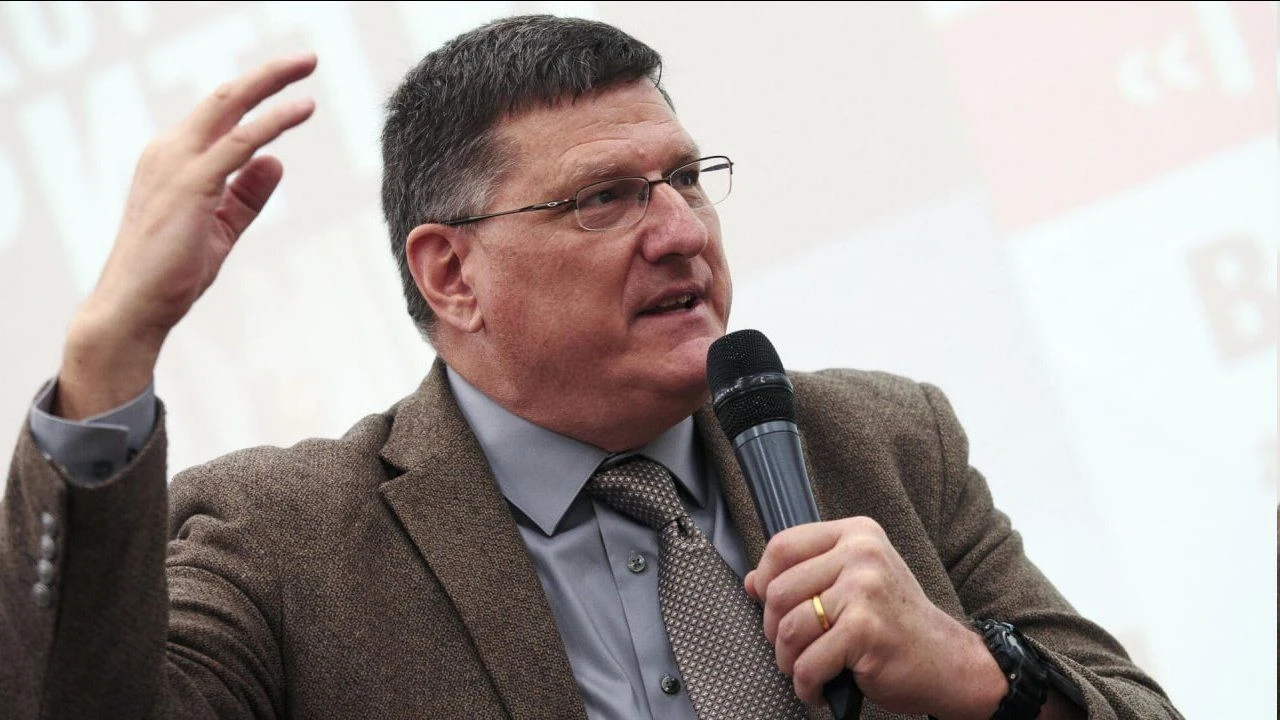 ABD'li eski istihbarat subayından Rusya ile füze kapışmasında kimin kazanacağını açıkladı - 1. Resim