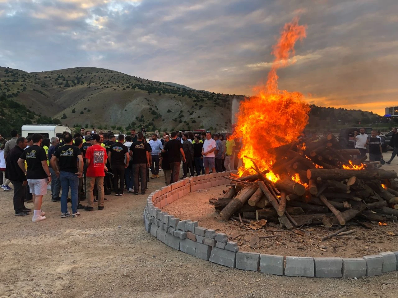 Erzincan Valisi Hamza Aydoğdu benzinin parlamasıyla az kalsın yanıyordu - 2. Resim