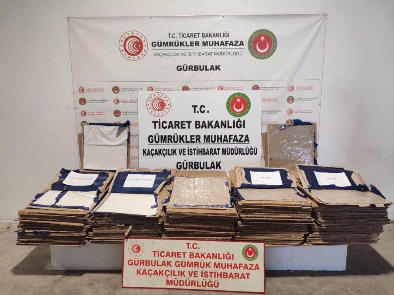 Gürbulak Gümrük Kapısı’nda başarılı bir operasyon daha: Ülkeye 276 kilogram uyuşturucu girişi engellendi! - 1. Resim