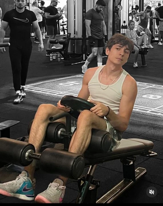 Şoke eden değişim! Öyle Bir Geçer Zaman ki’nin Osman’ı Emir Berke Zincidi'yi görenler tanıyamadı