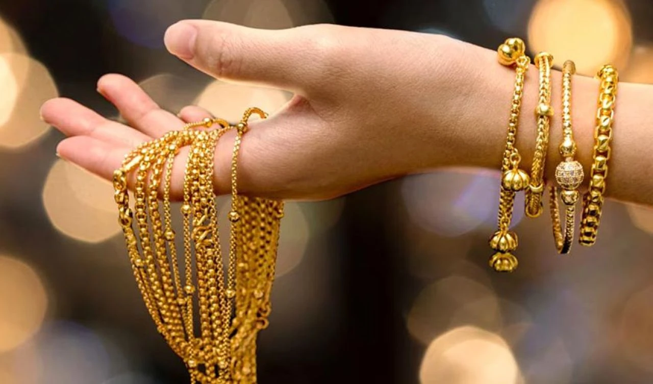 Altın fiyatları için yeni sürece girildi! Uzman isim "10 yıl sürecek" dedi, rekor fiyatı açıkladı