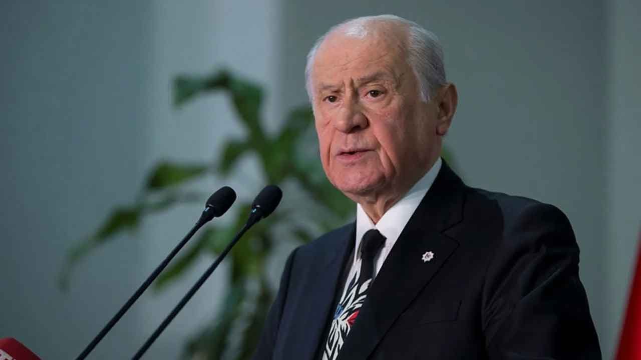 Devlet Bahçeli&#039;den 15 Temmuz mesajı: İman ve iradeyle direniş ve dik duruş mefkuresidir