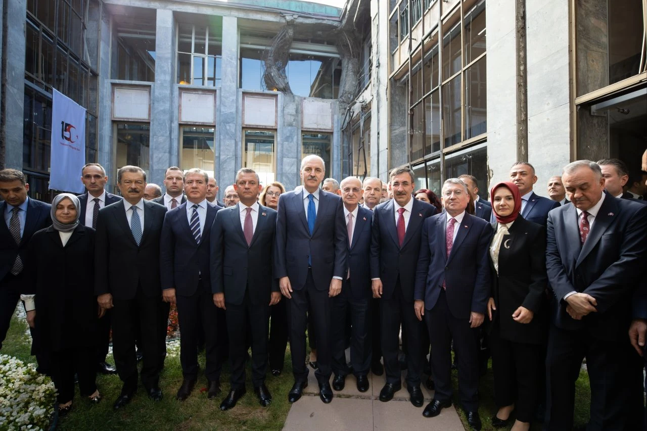 Meclis'te 15 Temmuz programı: TBMM Başkanı Kurtulmuş'tan 15 Temmuz mesajı! - 1. Resim