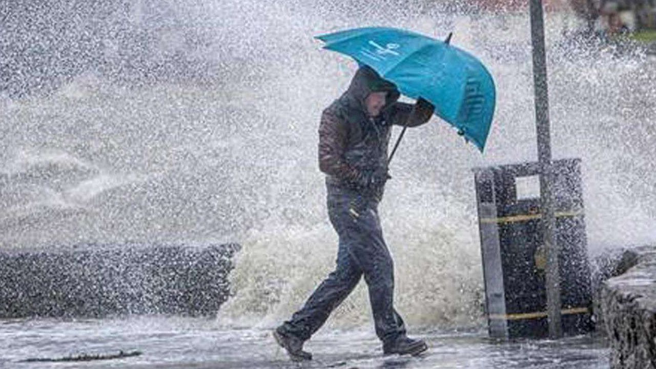 Meteoroloji Genel Müdürlüğü saat verdi! 4 il için sağanak uyarısı