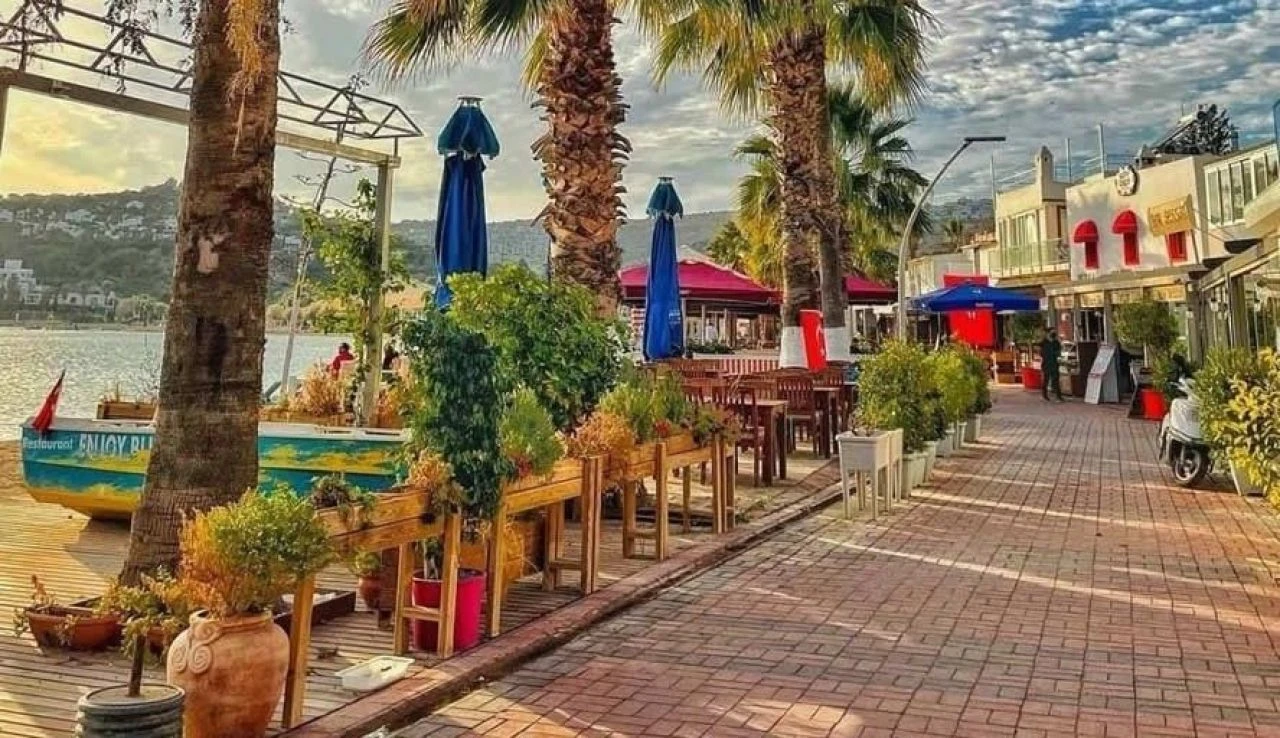 Bodrum'daki farklı fiyat politikası yerli turistleri küstürdü! Oteller iflasın eşiğindeyken Yunan adalarında uzun kuyruklar oluştu
