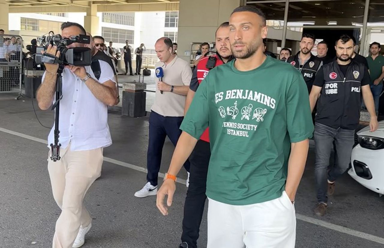 Son dakika | Fenerbahçe Cenk Tosun transferini resmen açıkladı - 1. Resim