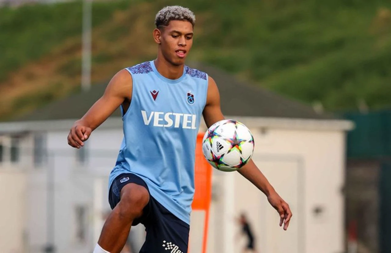 Son dakika | Trabzonspor'da bir ayrılık daha! Mountassir Lahtimi'nin sözleşmesi feshedildi