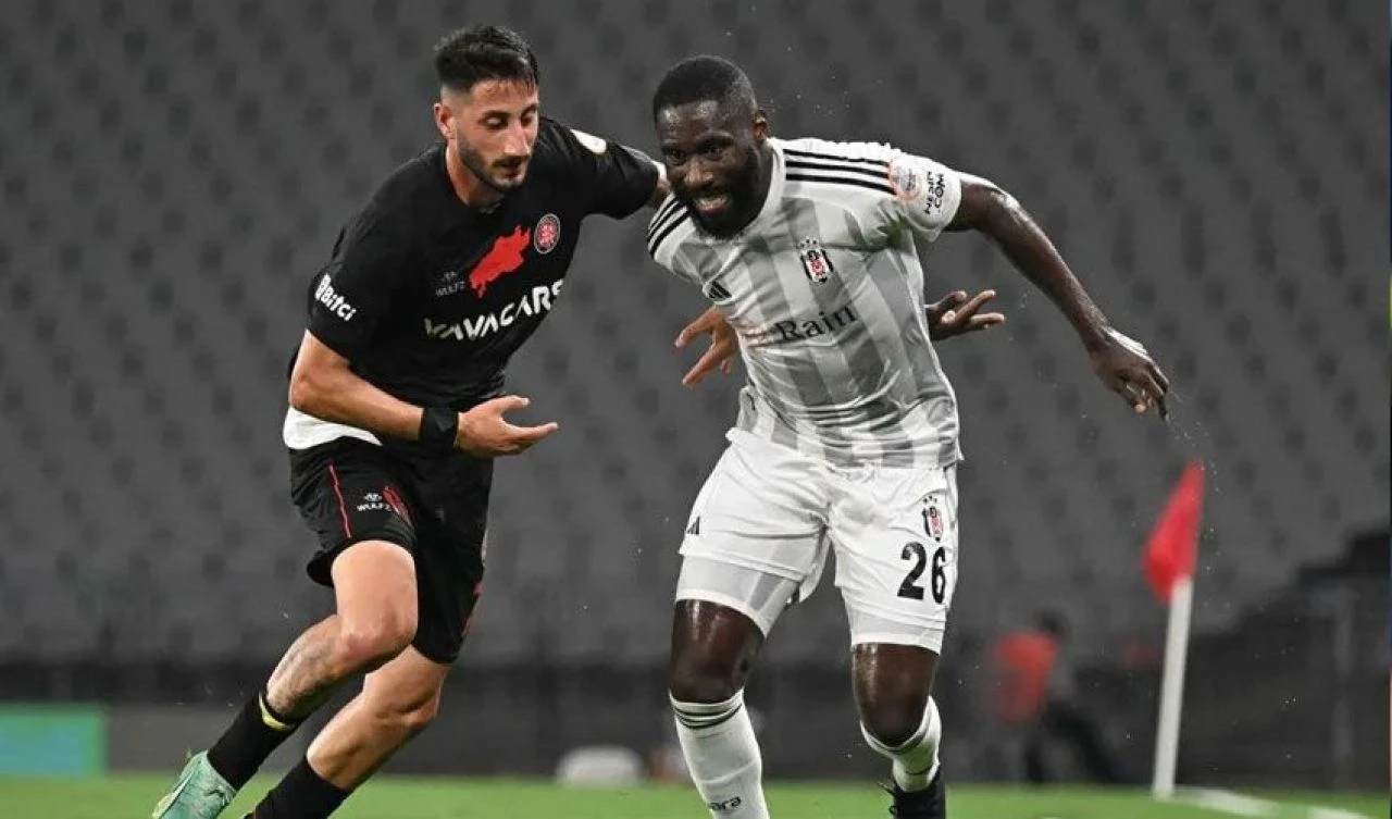 Beşiktaş'a transfer olacağı iddia edilen Can Keleş sağ kanat pozisyonunda oynuyor - 1. Resim