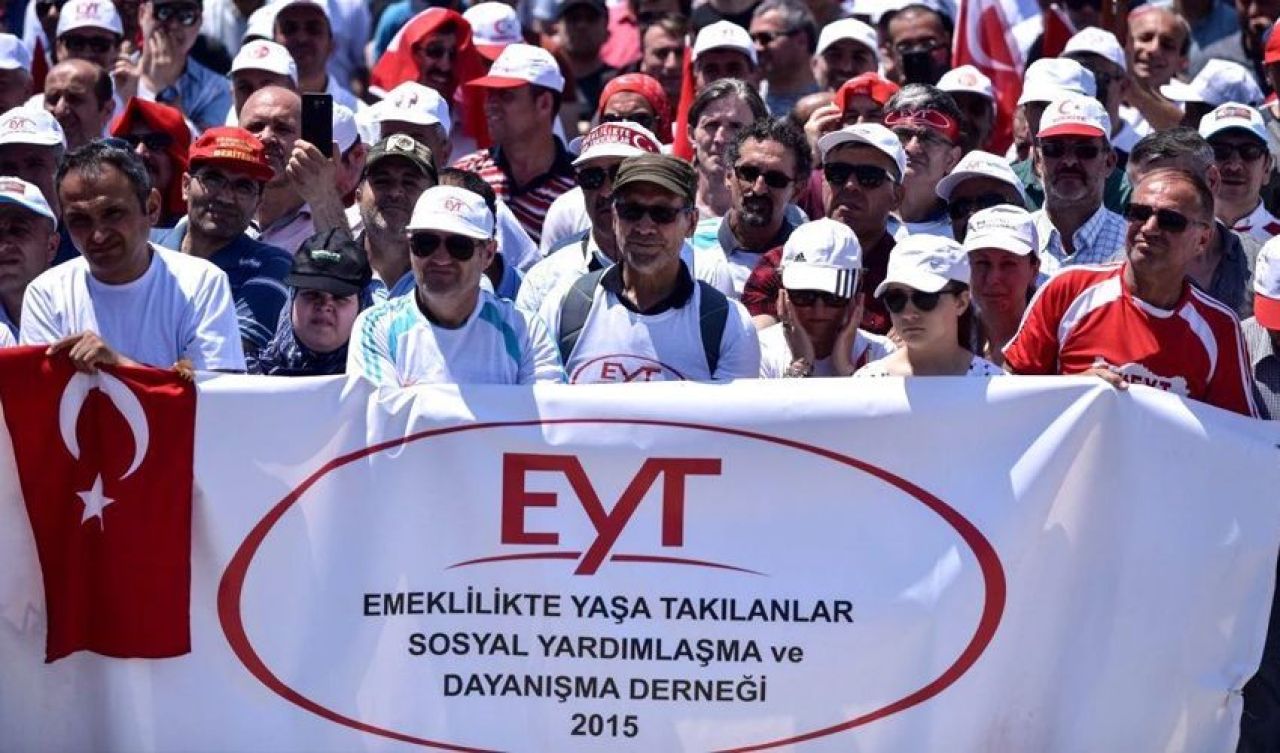 Çalışan EYT'liye prim şoku: Hazine yüzde 5'lik desteği kaldırdı! Uzmanlardan EYT'lilere işsizlik uyarısı - 1. Resim