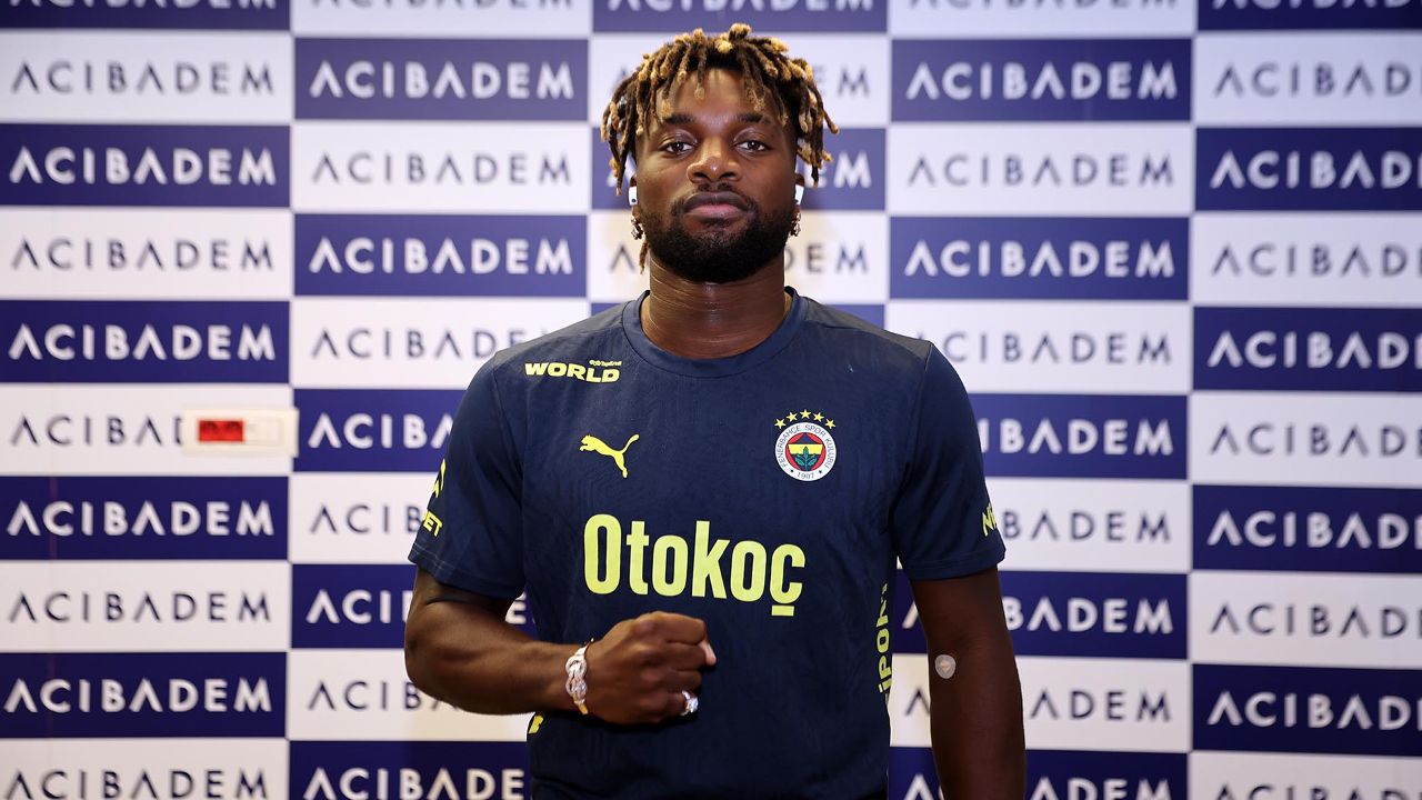 Fenerbahçe'nin yeni transferi Saint-Maximin Trabzonspor taraftarı ile atıştı: Ağla iyi gelir - Spor