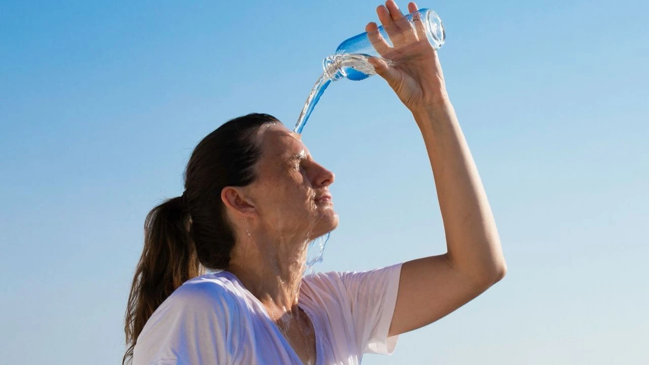 Meteoroloji uzmanından çarpıcı sıcaklık açıklaması: Yaz mevsimi 4 aya çıkacak! Eylül ayına dikkat