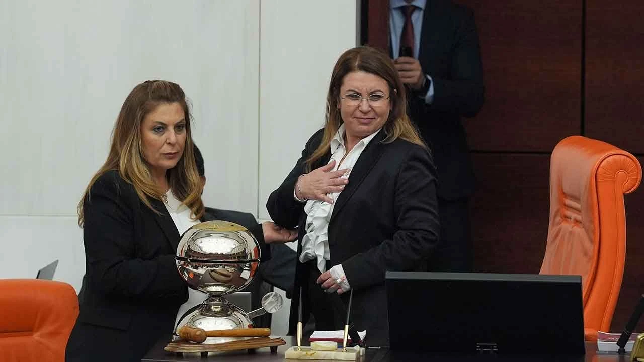 TBMM Başkanvekili hastaneye kaldırıldı, Genel Kurul ertelendi