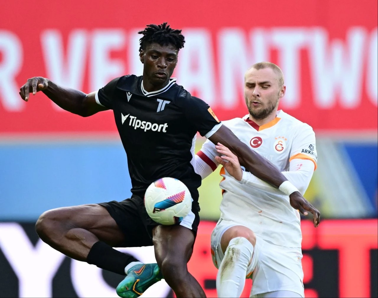 Batshuayi golle tanıştı: Galatasaray 3. hazırlık maçını farklı kazandı!