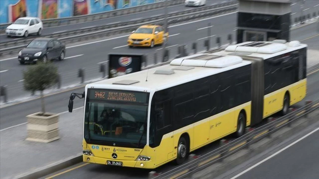 Metrobüs hattı Söğütlüçeşme yönü Sefaköy durağı 2 gün boyunca kapalı olacak