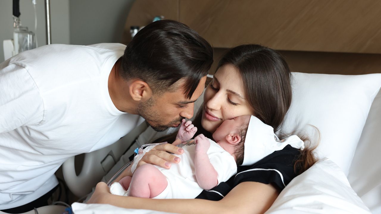 Fenerbahçe'nin milli yıldızı İrfan Can Kahveci ikinci kez baba oldu - Futbol