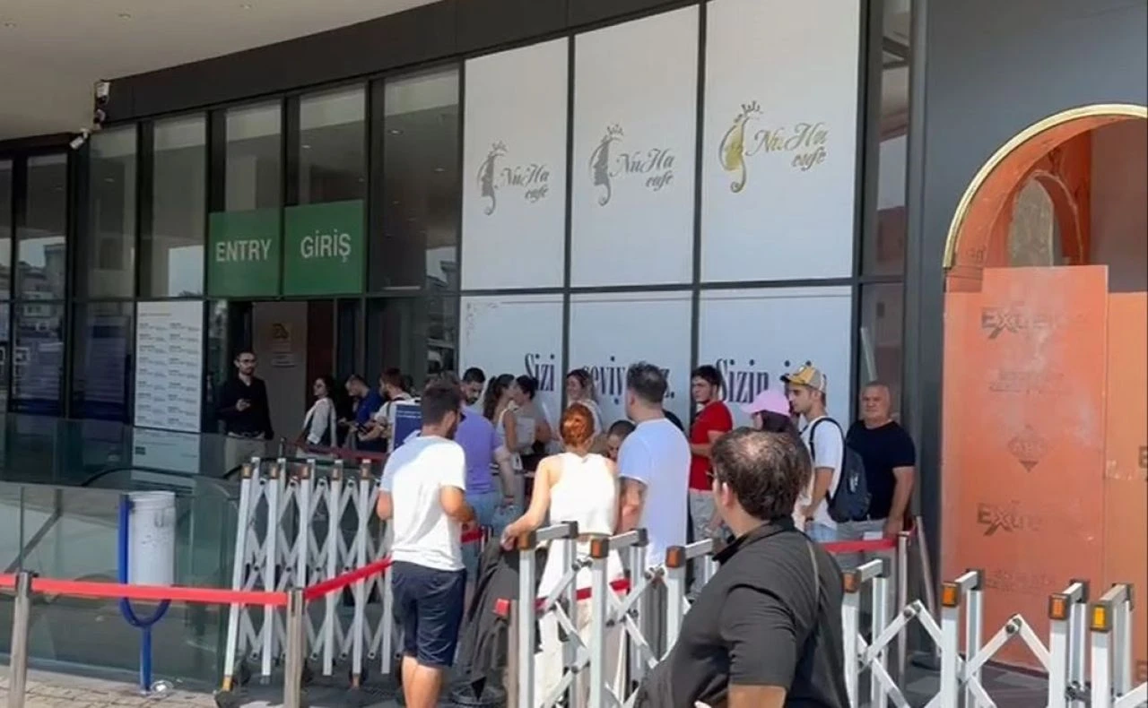 Microsoft'taki kriz vize başvurularını da vurdu! Saatlerce beklediler