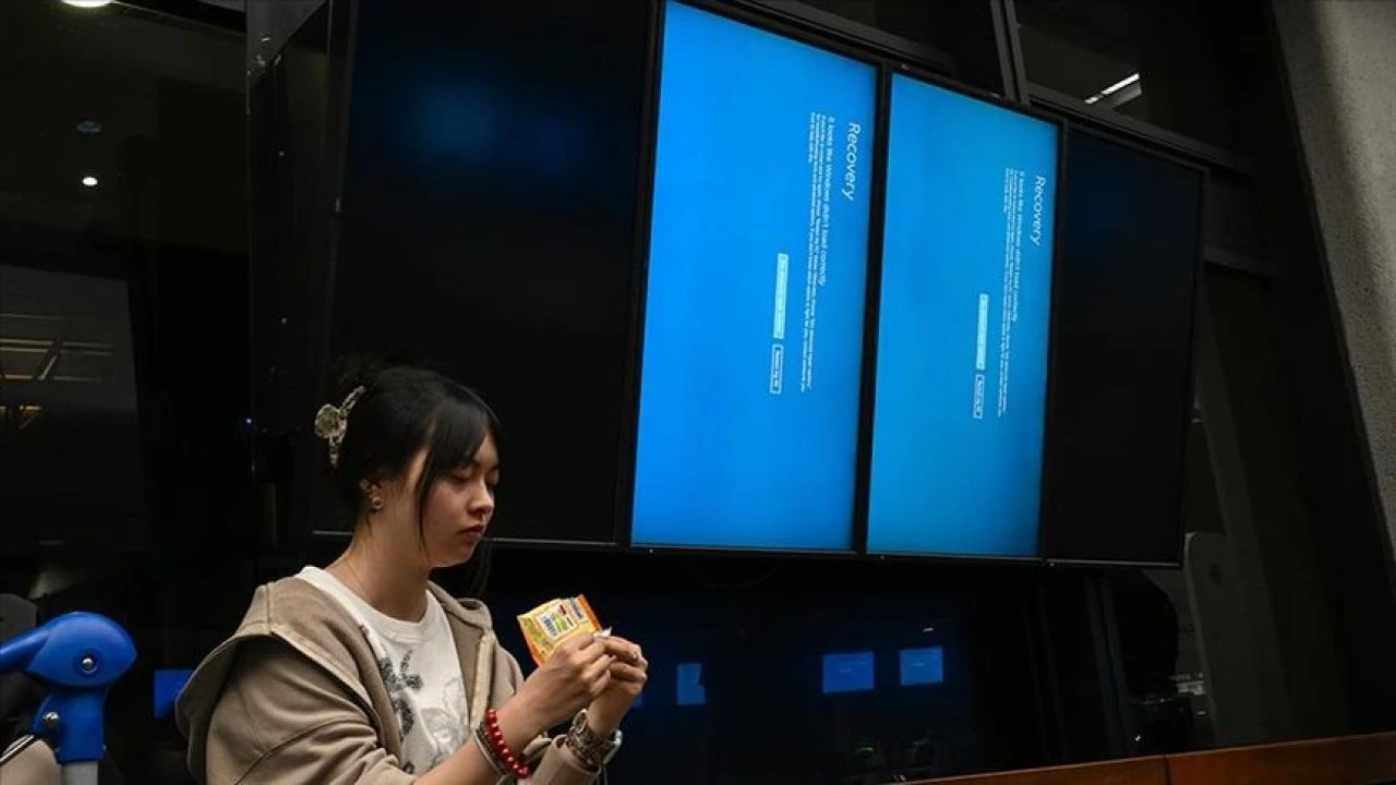 Sistemleri olumsuz etkileyen yazılım sorunu nedeniyle THY, 84 seferini iptal etti - 2. Resim