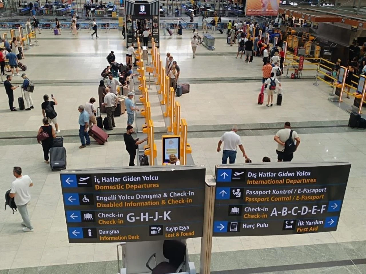 Yazılım krizinden etkilenmeyen tek havalimanı! Sabiha Gökçen Havalimanı'nda her şey kesintisiz devam etti