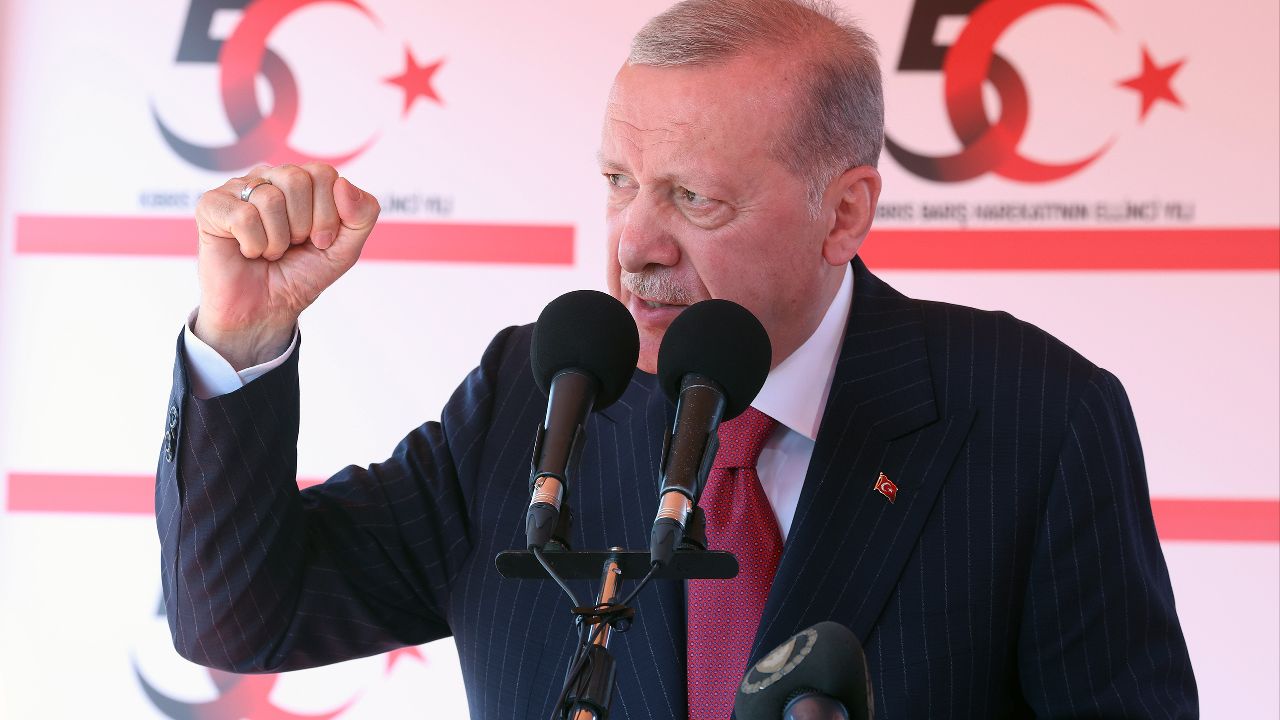 Cumhurbaşkanı Erdoğan’dan KKTC’li öğrencilere müjde: Hayırlı olsun - Politika