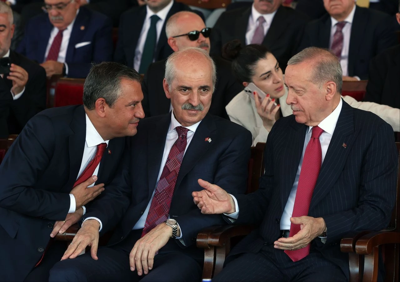 Erdoğan ile Özel'in samimi sohbeti gündem olmuştu! Konuşulanlar öğrenildi