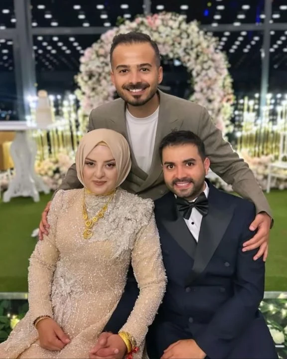 Kadir Ezildi ilk nişanını yaptı! Erzurum'da altınlar paralar havada uçuştu - 2. Resim