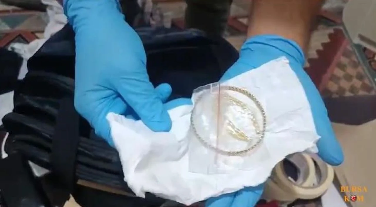 Kuyumcuların karabasanı oldu! Gerçeğinden ayırt edilemeyen sahte altınlar ürettiler