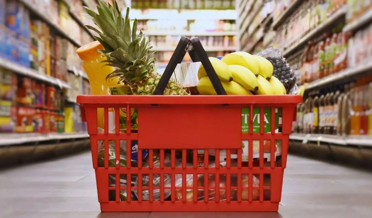 Market raflarındaki fiyatlar şaşırttı! İstanbul Londra'yı solladı: Asgari ücretin yüzde 19'u markete gitti - 1. Resim