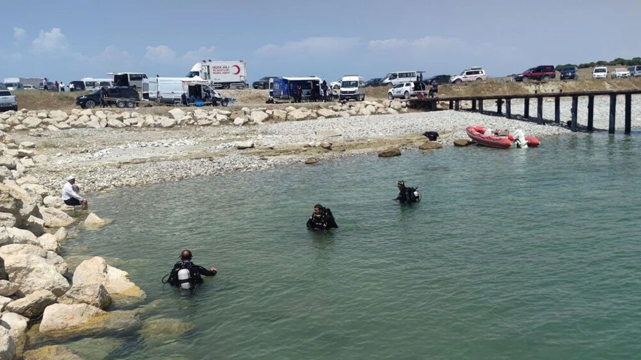 NASA o korkunç kareyi birinci seçmişti! Van Gölü'nde 19 kişinin ölümüne sebep oldu - 1. Resim