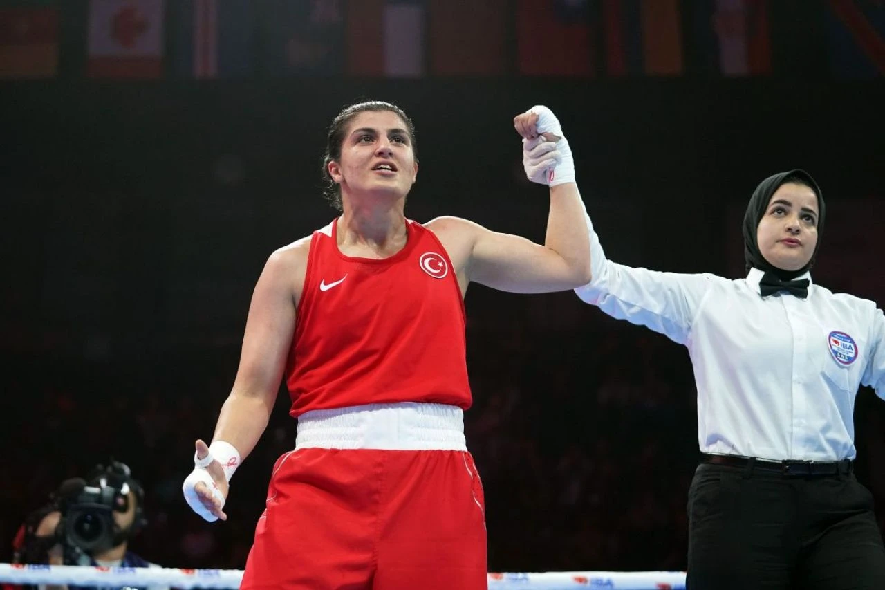 Paris Olimpiyatlarında Türk Bayrağı Busenaz Sürmeneli ve Mete Gazoz'un ellerinde dalgalanacak! - 1. Resim