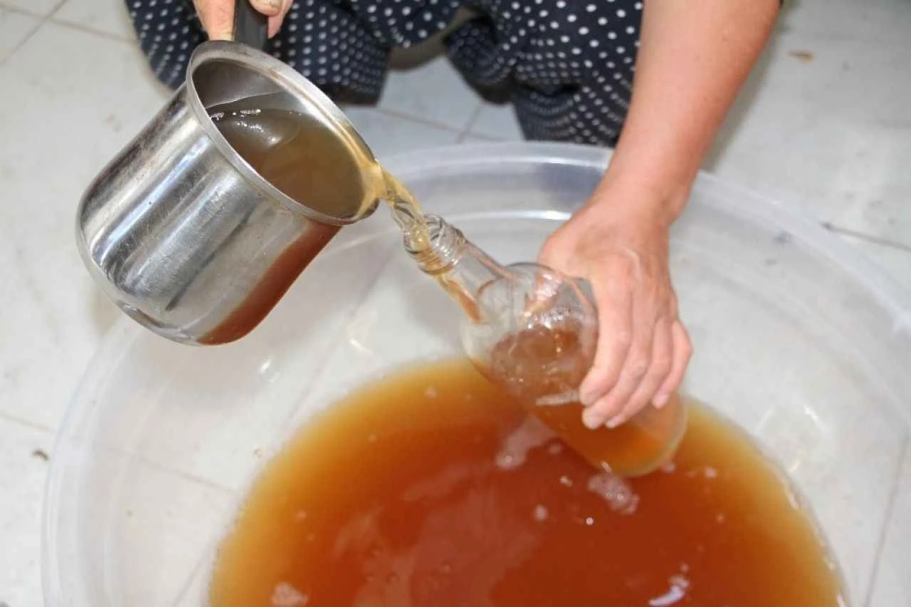 Sıcak havalarda bayılmak istemeyenlere koruk suyu! Vücut ısısını eksilere düşürüyor