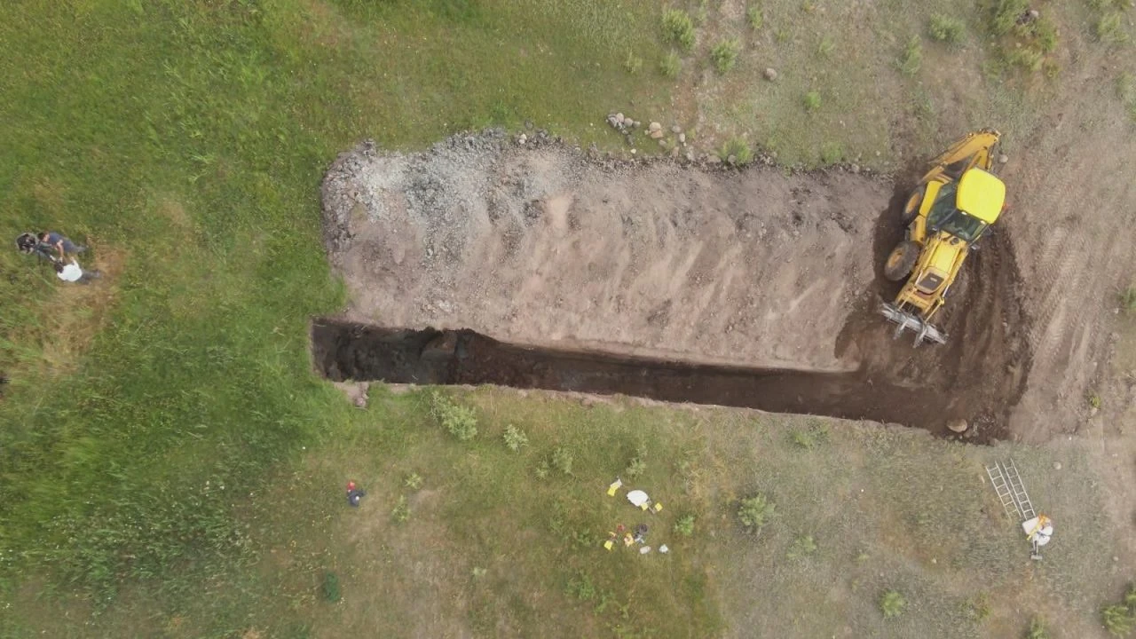 İran-Türkiye sınırından geçen Van'daki aktif fay hattı! Uzmanlar yer katmanını kazıyor