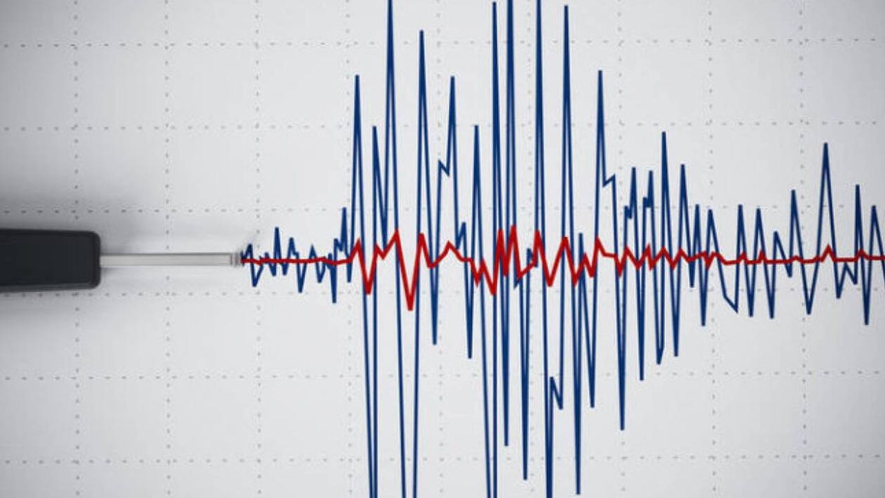 Son dakika | Akdeniz&#039;de şiddetli deprem! AFAD&#039;dan ilk veriler geldi