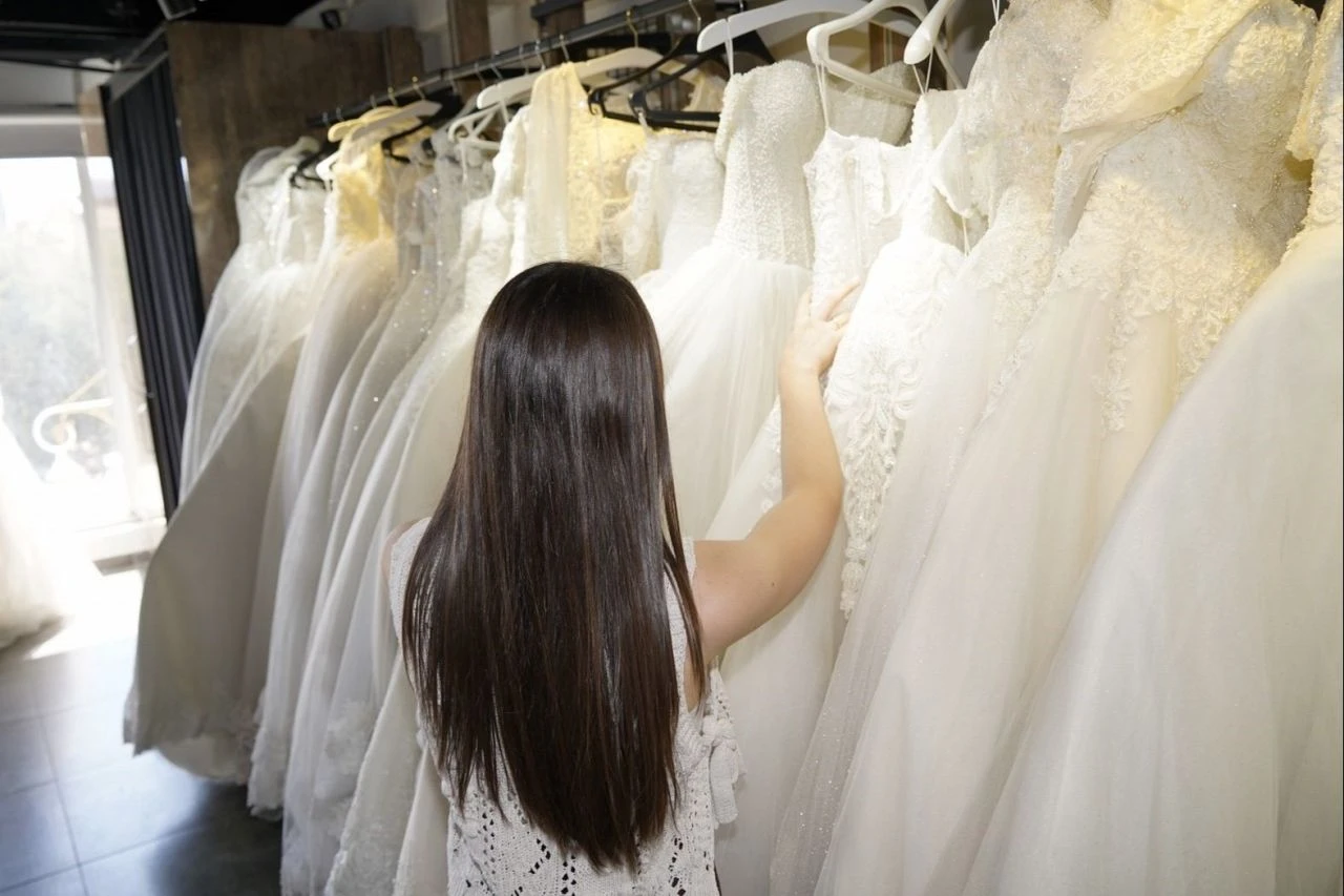 Gelinlikler bu mağazada sadece 1500 TL'ye kiralanıyor! Gelinlik mağazası açıldı - 1. Resim