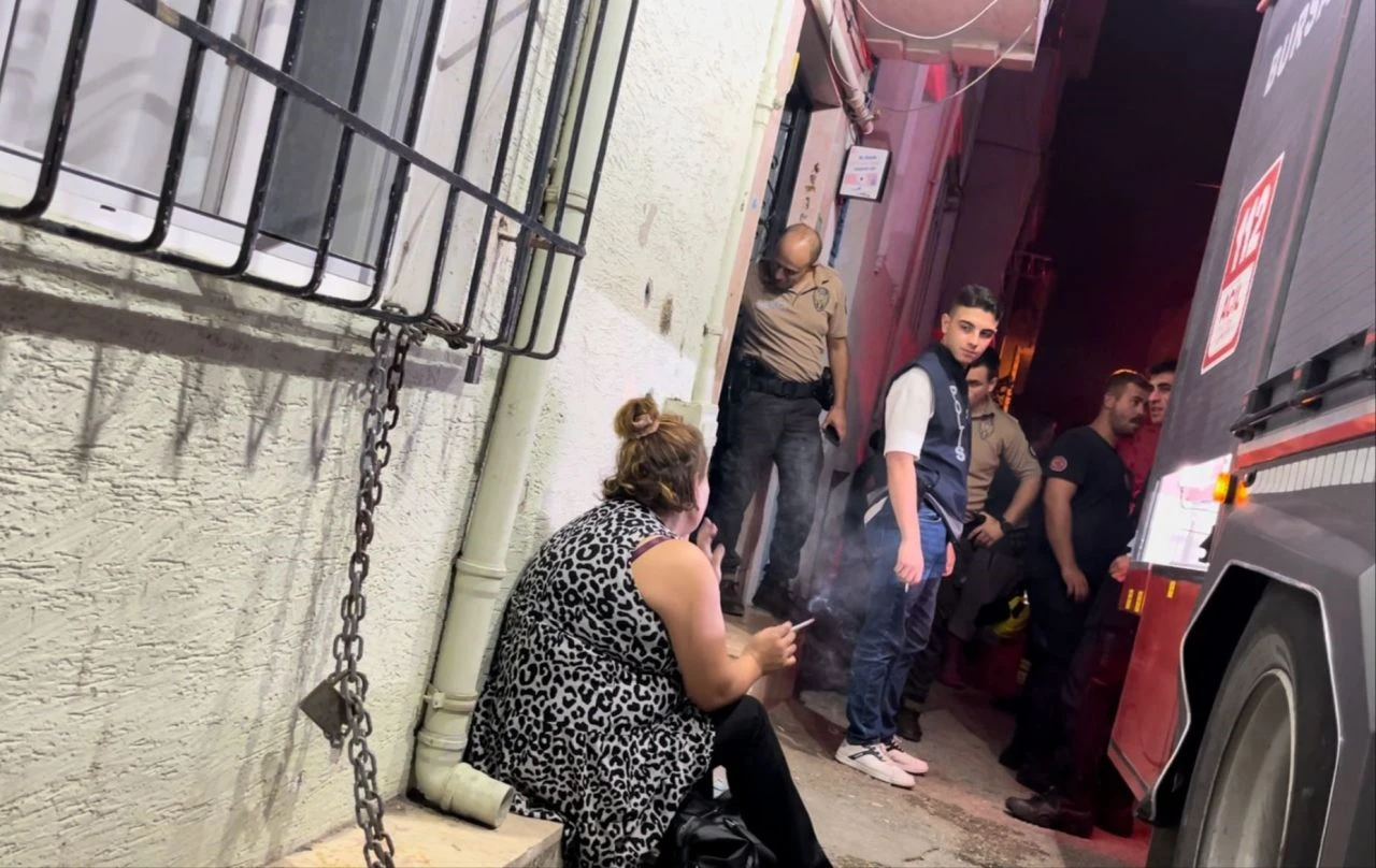 Herkes uyurken binayı ateşe verdi! Sözleri şoke etti: Yakmak istedim, yaktım - 1. Resim