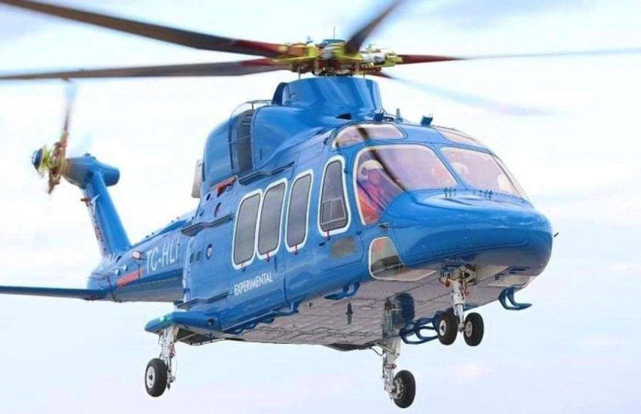 Yerli GÖKBEY dünya sahnesinde! İngiltere’de nefes kesen uçuş - 2. Resim